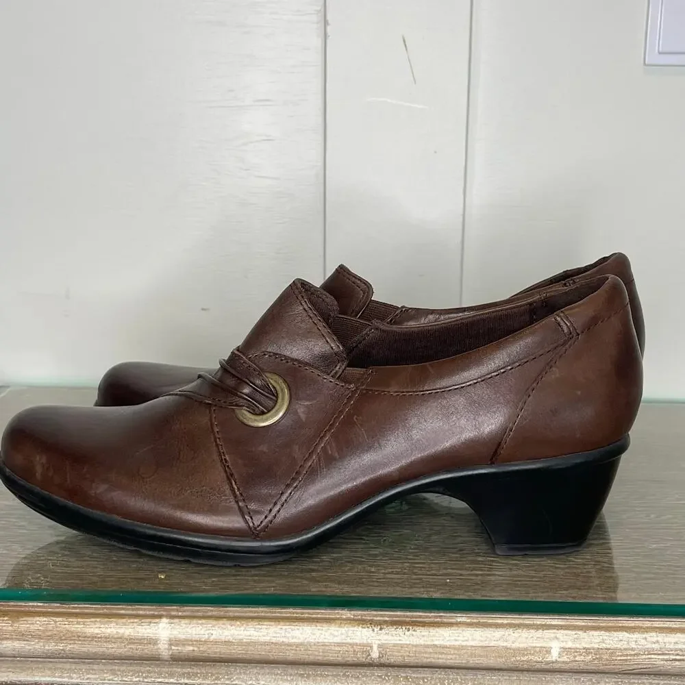 Clarks great used